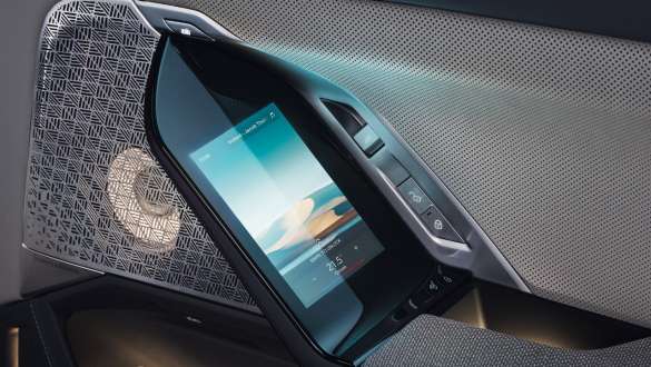   Tablet BMW Touch Command. 